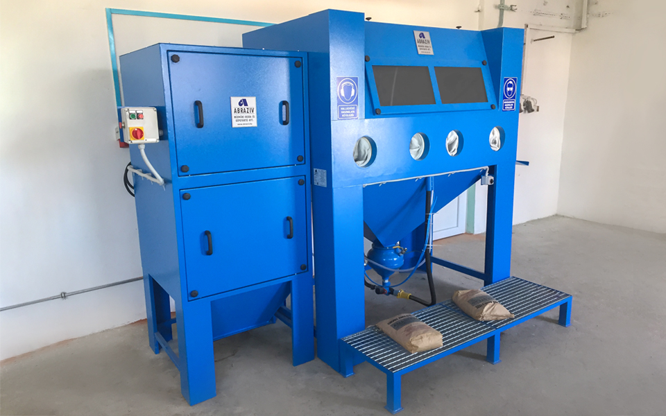 NKK‐1800‐13 NT Shot Blasting Cabinet